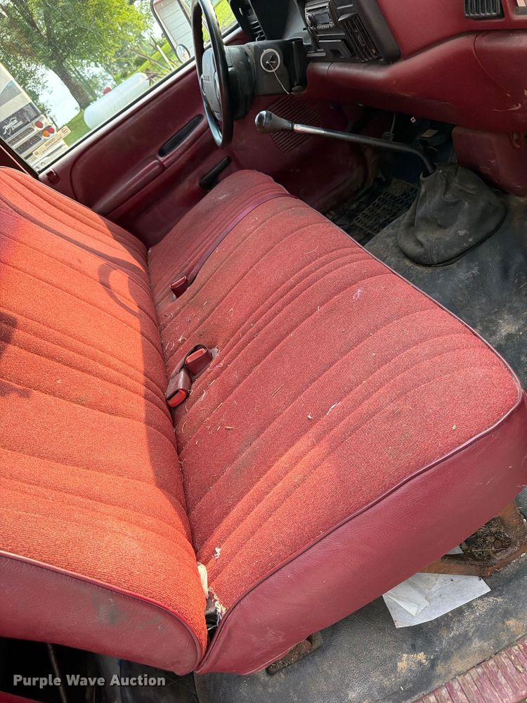 image for item OE9686 1995 Dodge Ram 3500 utility bed pickup truck
