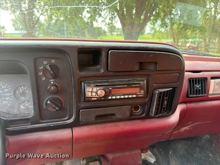 image for item OE9686 1995 Dodge Ram 3500 utility bed pickup truck