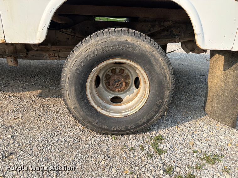 image for item OE9686 1995 Dodge Ram 3500 utility bed pickup truck