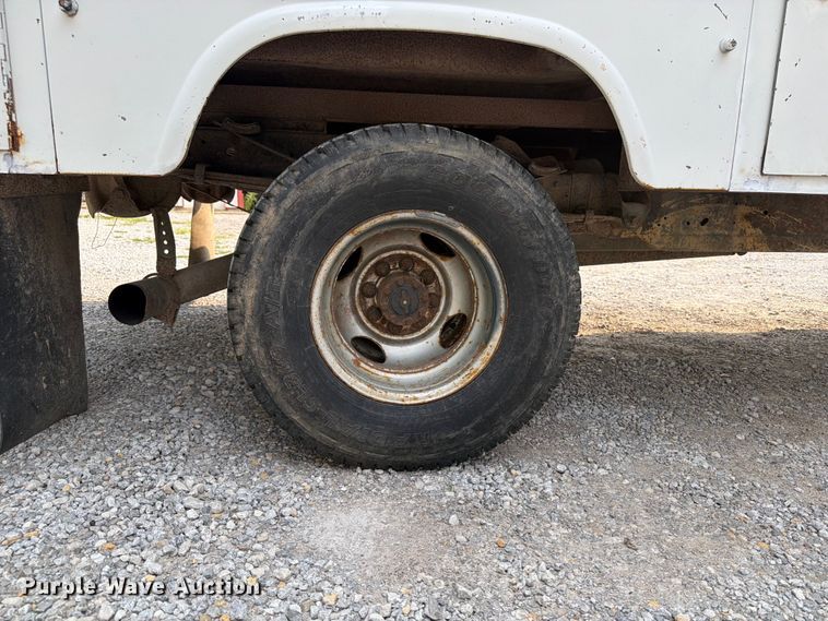 image for item OE9686 1995 Dodge Ram 3500 utility bed pickup truck