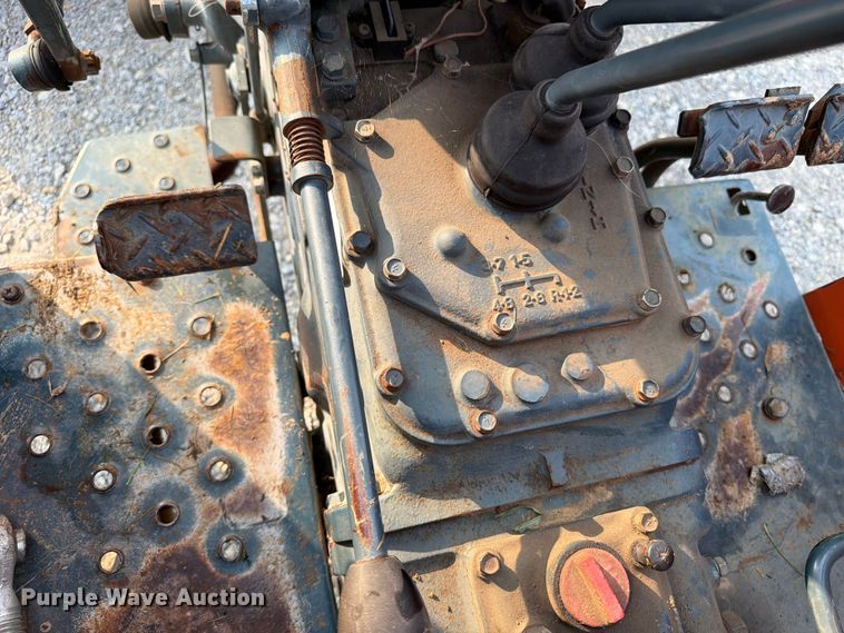 image for item OE9687 Kubota M4050 tractor