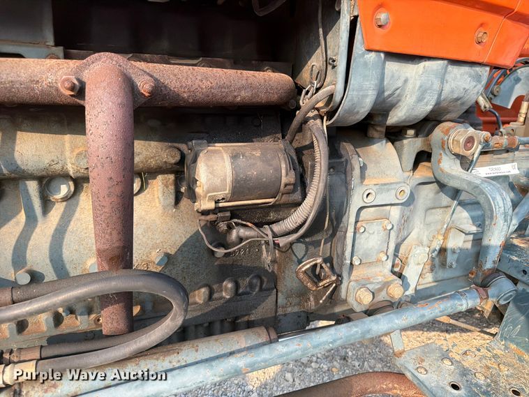 image for item OE9687 Kubota M4050 tractor