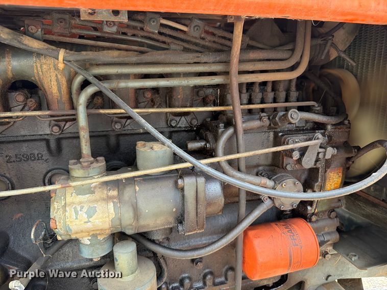 image for item OE9687 Kubota M4050 tractor