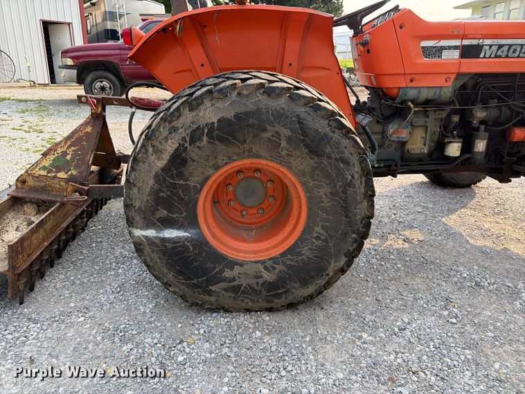 image for item OE9687 Kubota M4050 tractor