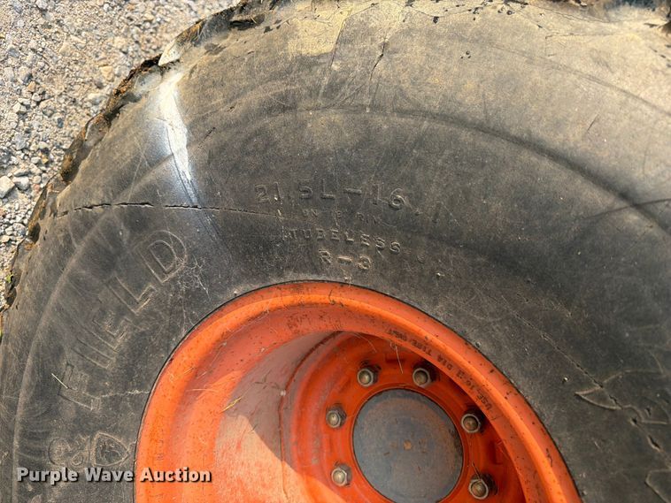 image for item OE9687 Kubota M4050 tractor
