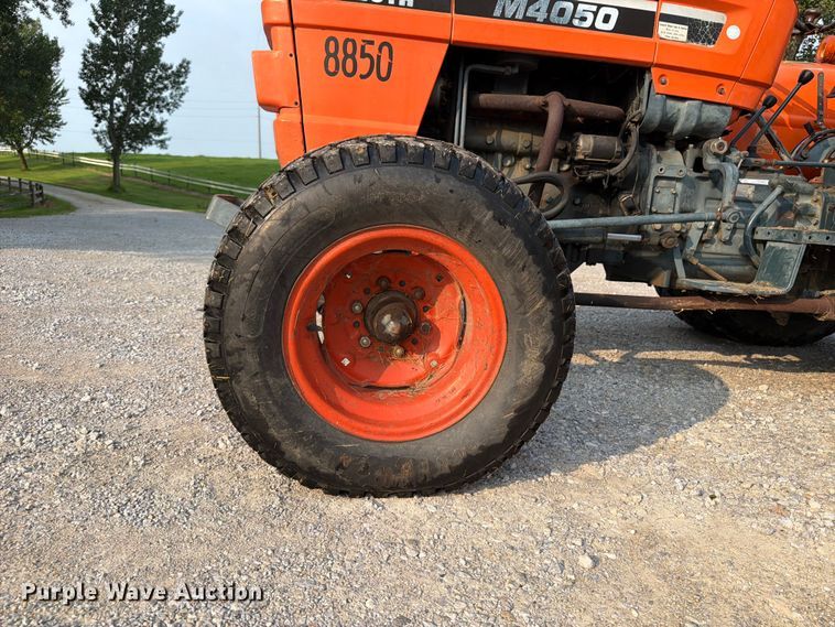 image for item OE9687 Kubota M4050 tractor