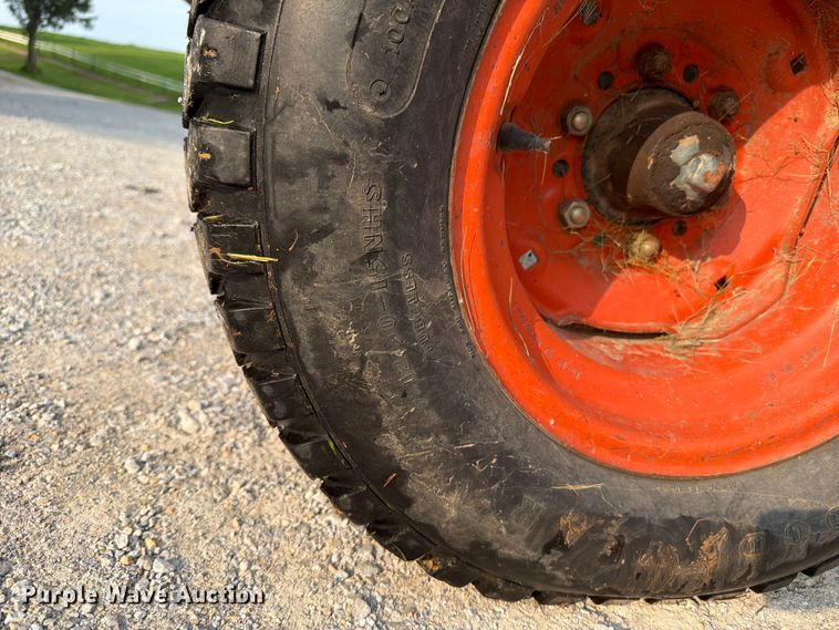 image for item OE9687 Kubota M4050 tractor