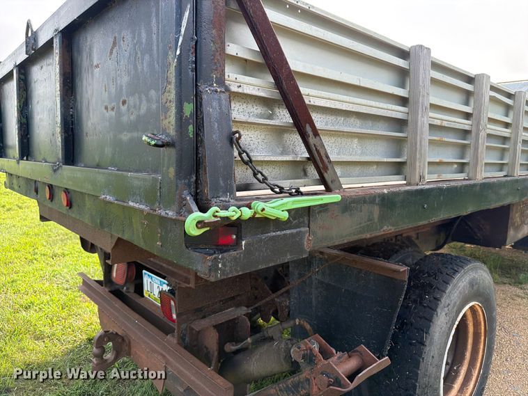 image for item OE9688 1991 Chevrolet Kodiak C5500  dump truck