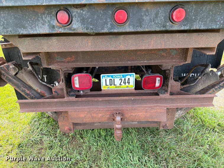 image for item OE9688 1991 Chevrolet Kodiak C5500  dump truck