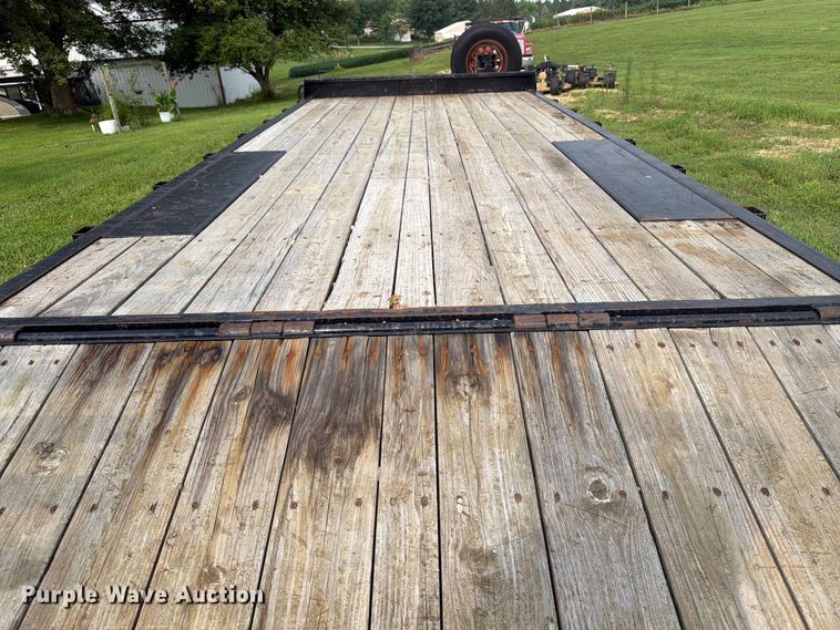 image for item OE9689 2012 B&B Trailers  Behnke equipment trailer