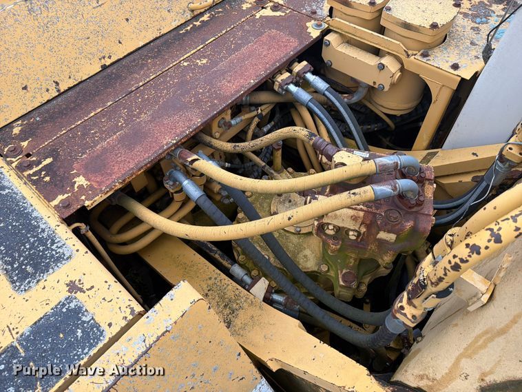 image for item OE9692 1991 Komatsu PC400LC-5L excavator
