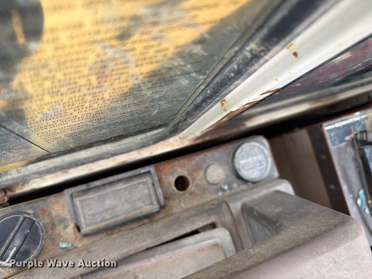 image for item OE9692 1991 Komatsu PC400LC-5L excavator