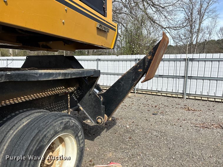 image for item YA2443 2021 Tigercat 234B log loader