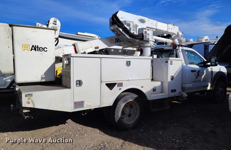 image for item YA2551 2023 Ford F600 Super Duty bucket truck