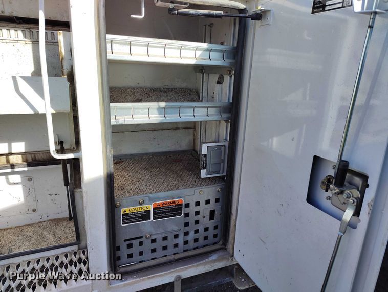 image for item YA2551 2023 Ford F600 Super Duty bucket truck