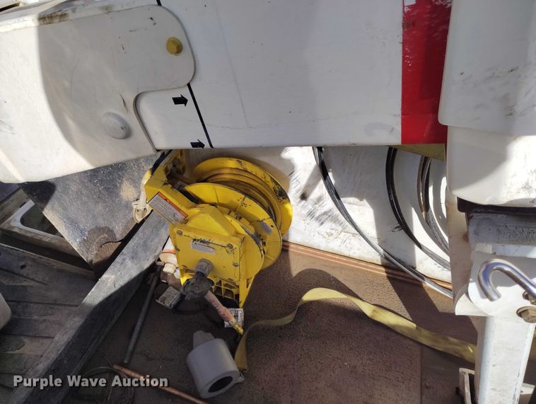 image for item YA2551 2023 Ford F600 Super Duty bucket truck