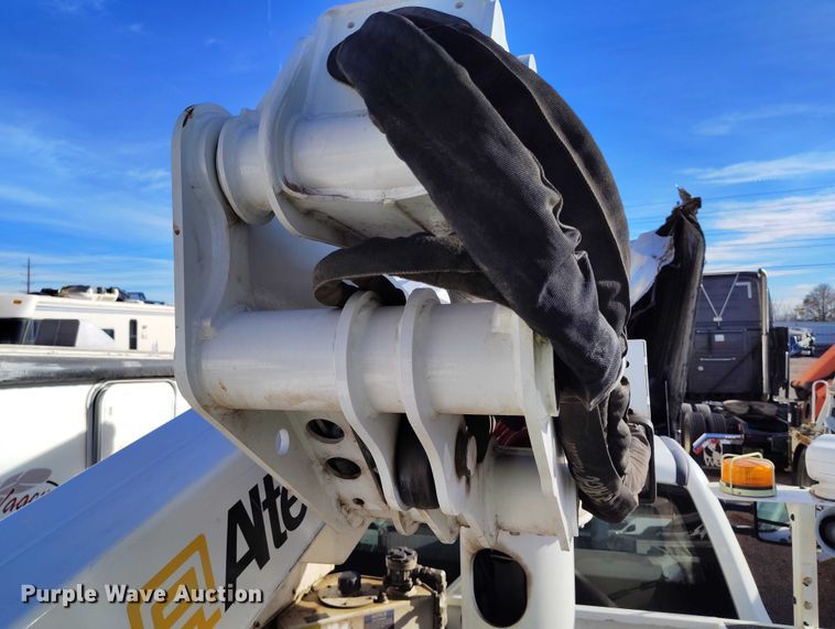 image for item YA2551 2023 Ford F600 Super Duty bucket truck