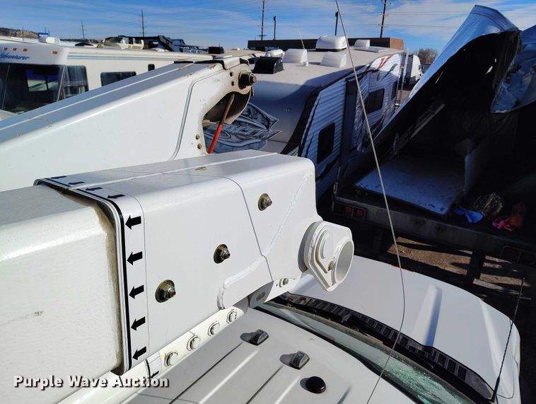 image for item YA2551 2023 Ford F600 Super Duty bucket truck