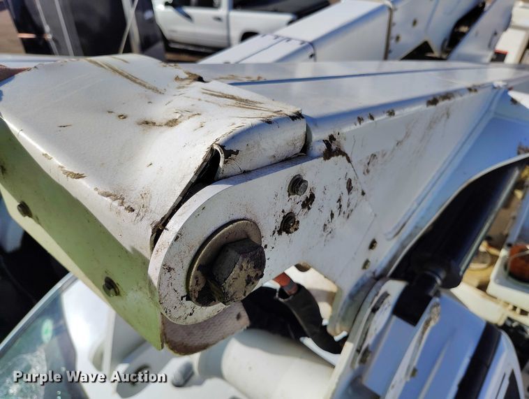 image for item YA2551 2023 Ford F600 Super Duty bucket truck