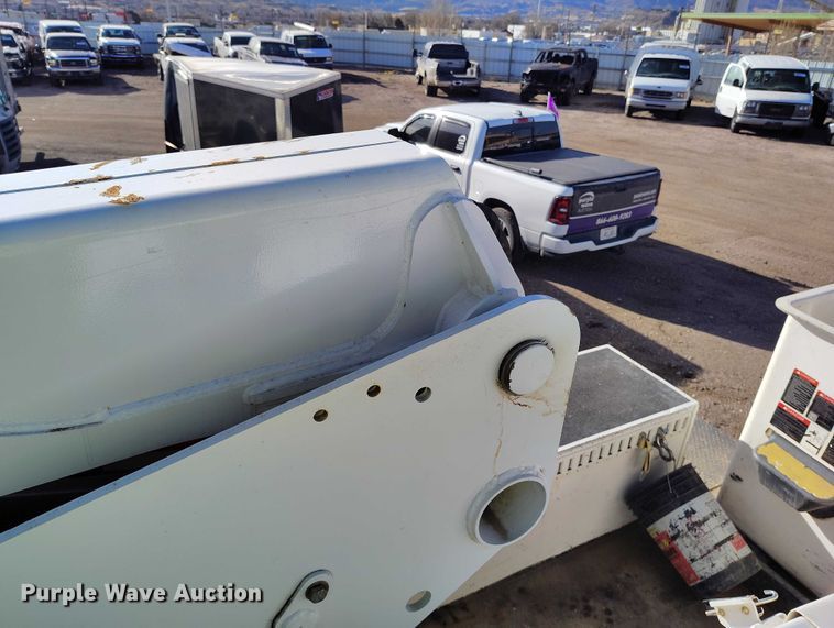 image for item YA2551 2023 Ford F600 Super Duty bucket truck