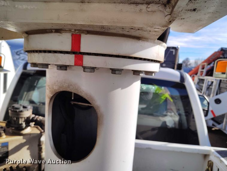 image for item YA2551 2023 Ford F600 Super Duty bucket truck