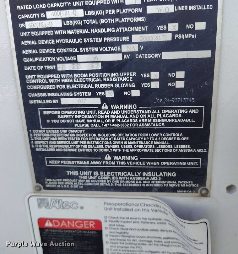 image for item YA2551 2023 Ford F600 Super Duty bucket truck