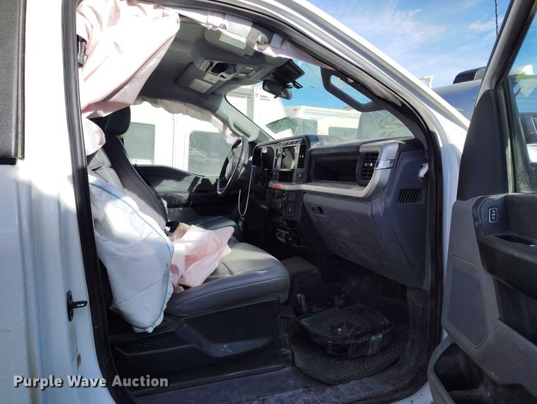 image for item YA2551 2023 Ford F600 Super Duty bucket truck