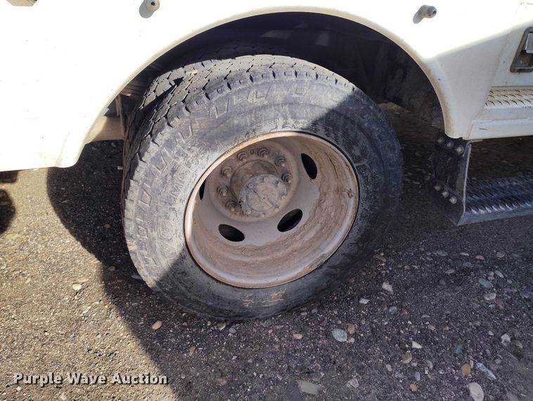image for item YA2551 2023 Ford F600 Super Duty bucket truck