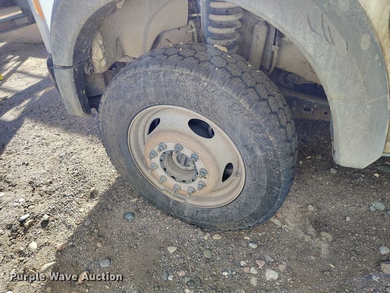 image for item YA2551 2023 Ford F600 Super Duty bucket truck
