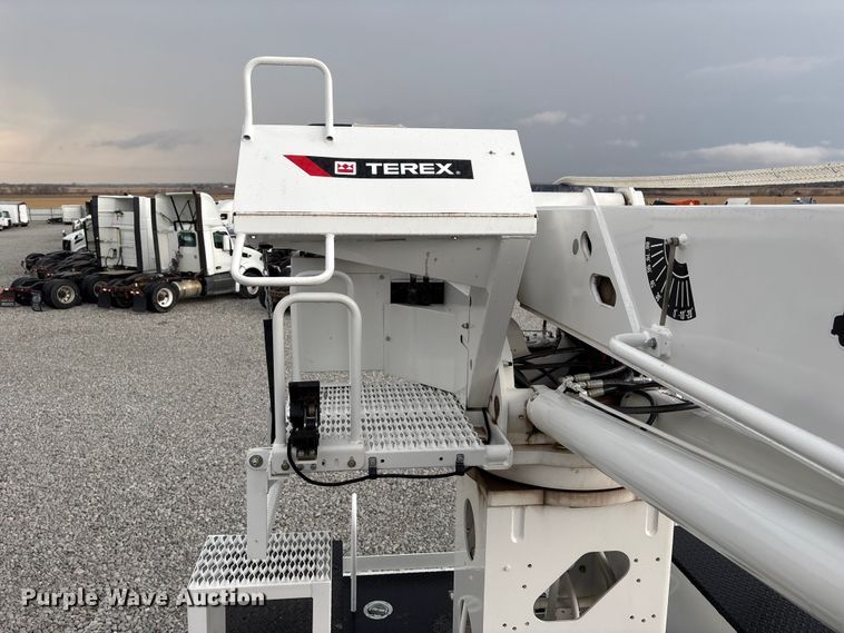 image for item YA3007 2025 Freightliner Business Class M2 digger derrick truck