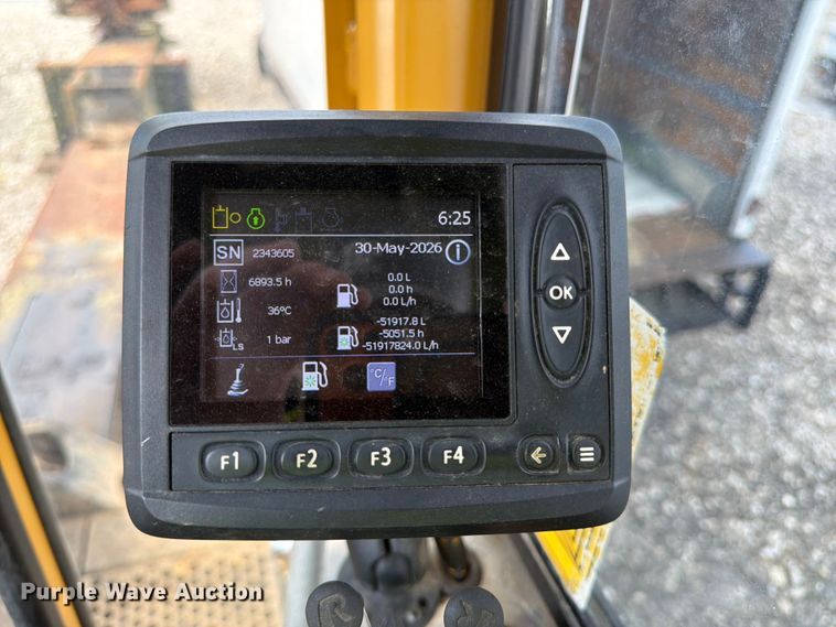 image for item YA3163 2021 Tigercat 234B log loader