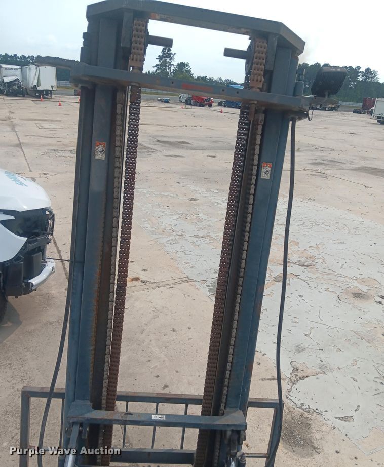 image for item YA3770 2005 Princeton PB50 forklift