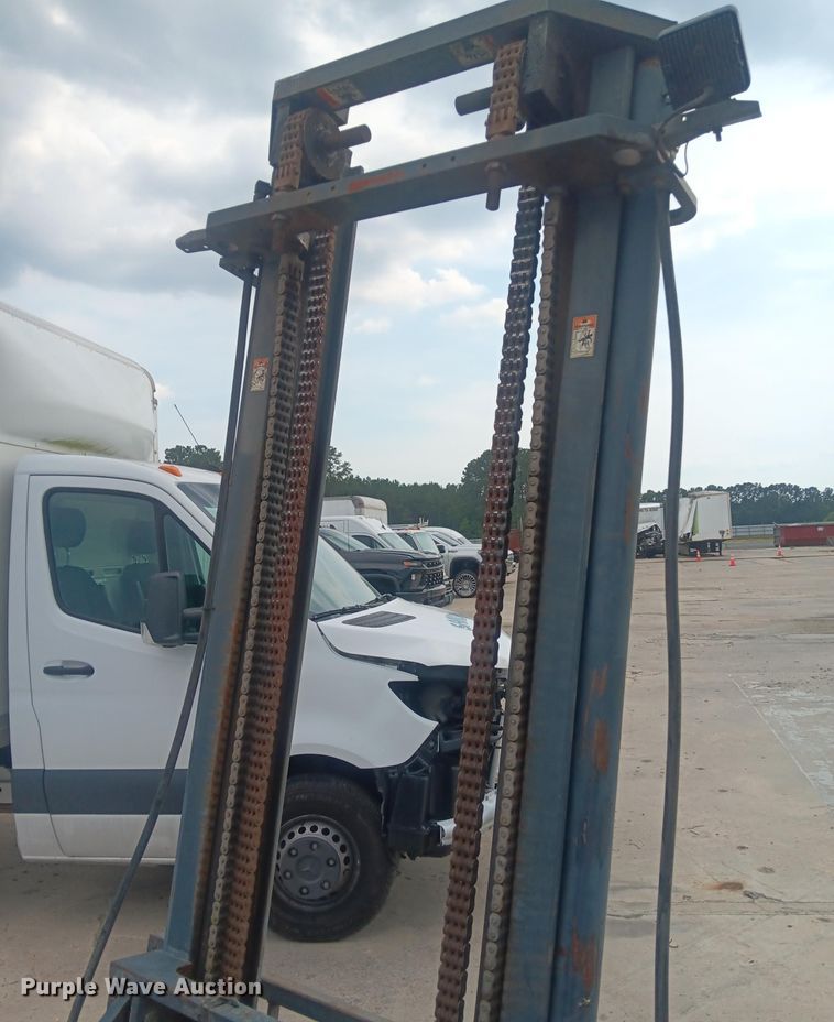 image for item YA3770 2005 Princeton PB50 forklift