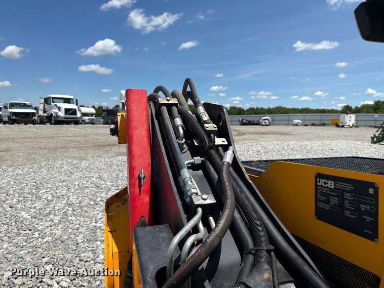 image for item YA3815 2024 JCB 3TS-8T NA tracked skid steer loader