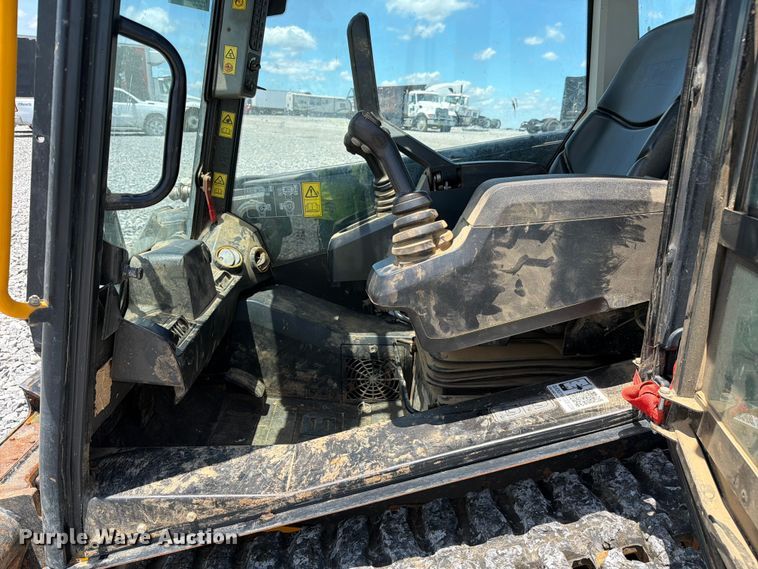 image for item YA3815 2024 JCB 3TS-8T NA tracked skid steer loader