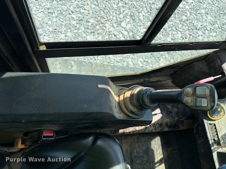 image for item YA3815 2024 JCB 3TS-8T NA tracked skid steer loader