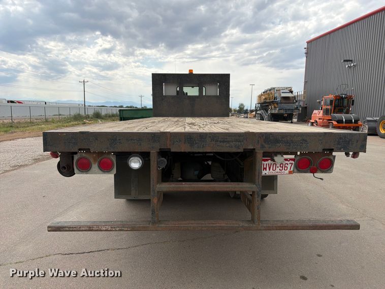 image for item YA3827 2006 Kenworth T300 flatbed truck