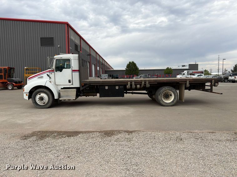 image for item YA3827 2006 Kenworth T300 flatbed truck