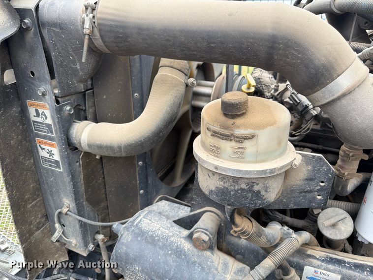 image for item YA3827 2006 Kenworth T300 flatbed truck