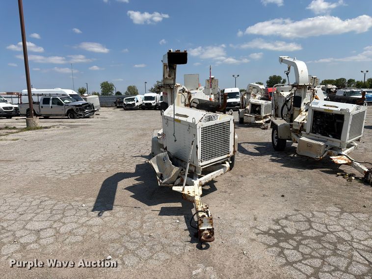image for item YA4042 2017 Bandit 200UC wood chipper