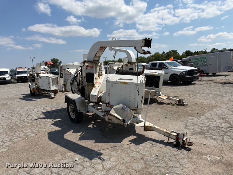 image for item YA4042 2017 Bandit 200UC wood chipper