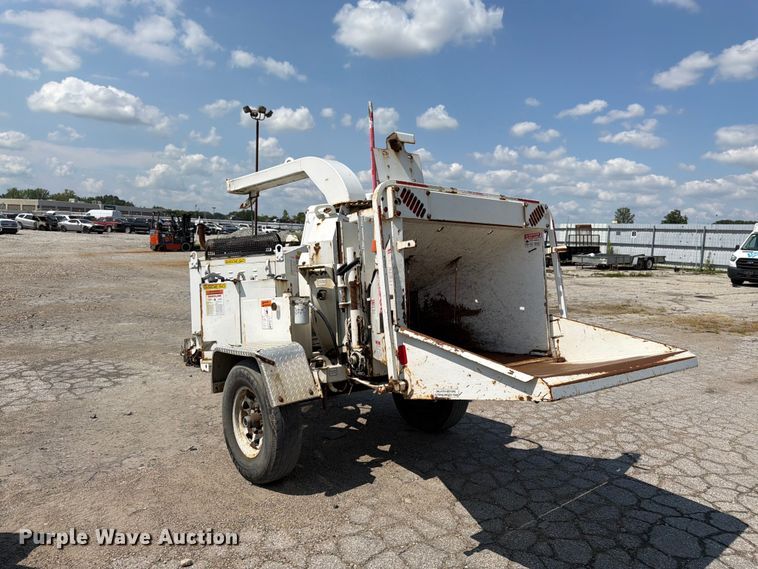 image for item YA4042 2017 Bandit 200UC wood chipper