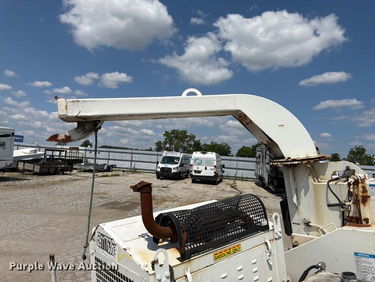image for item YA4042 2017 Bandit 200UC wood chipper