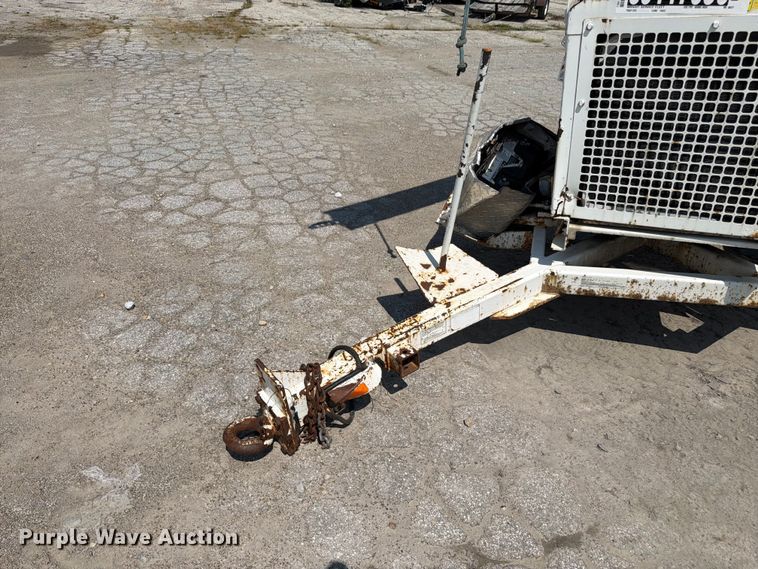 image for item YA4042 2017 Bandit 200UC wood chipper