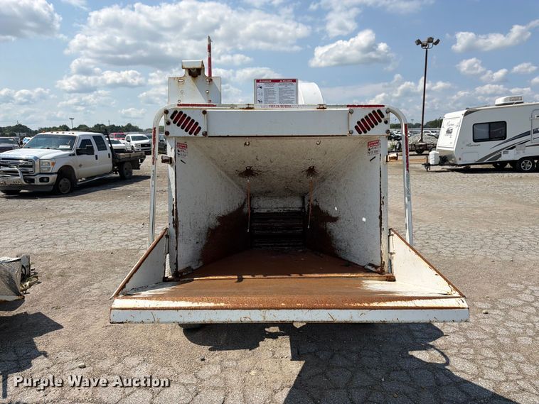 image for item YA4042 2017 Bandit 200UC wood chipper
