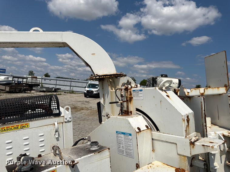 image for item YA4042 2017 Bandit 200UC wood chipper