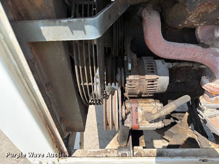 image for item YA4042 2017 Bandit 200UC wood chipper