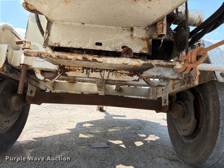 image for item YA4042 2017 Bandit 200UC wood chipper