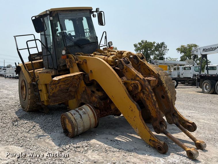 image for item YA4110 2004 Caterpillar 980G wheel loader