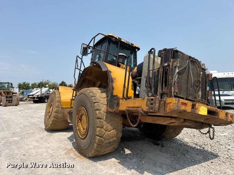 image for item YA4110 2004 Caterpillar 980G wheel loader